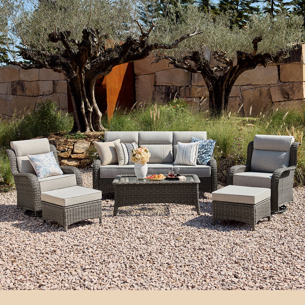 Outdoor 3-Seater Wicker Sofa