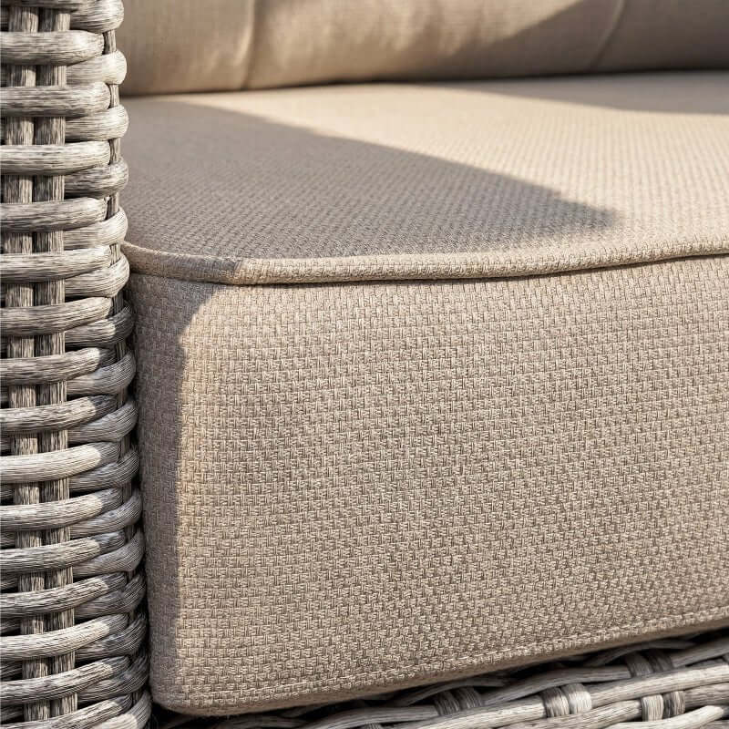 NEVE Outdoor Wicker 6 Piece Sofa Set With Coffee Table