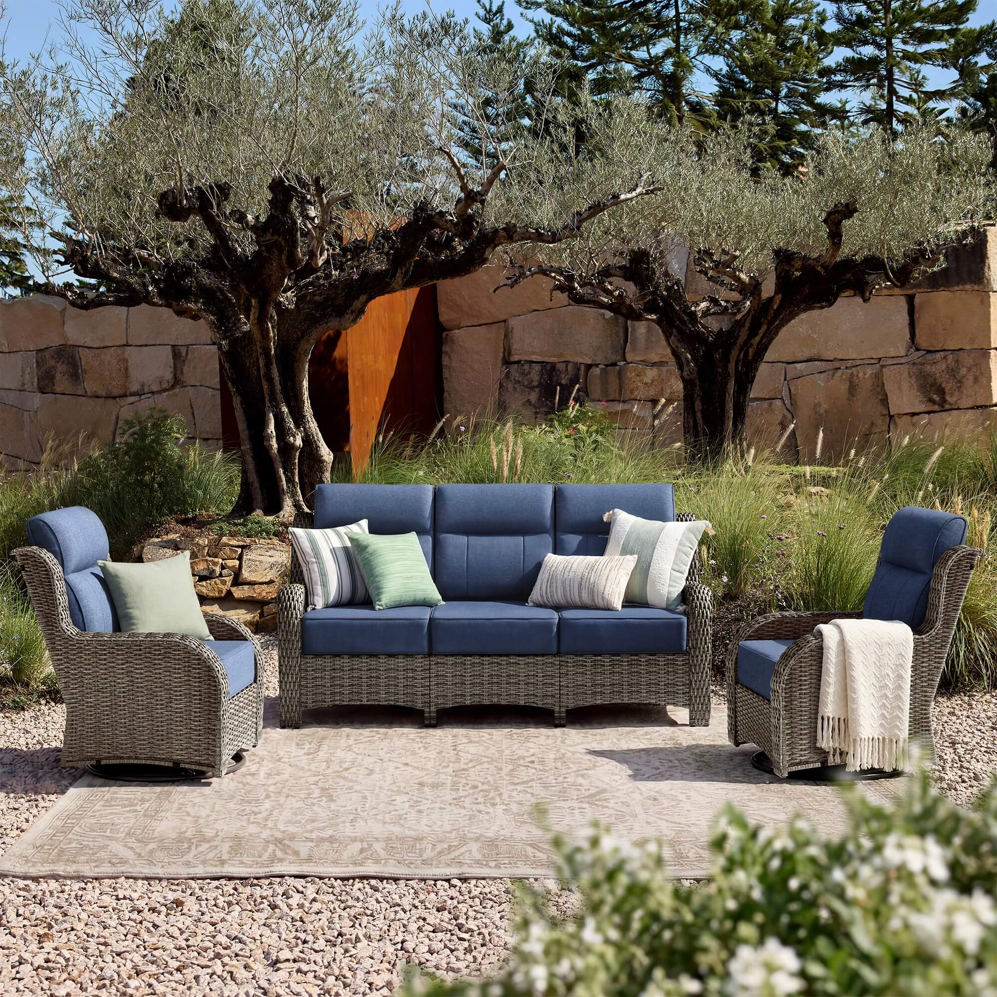 TARN Outdoor 6-Piece Wicker Sofa & Chairs Set With Coffee Table