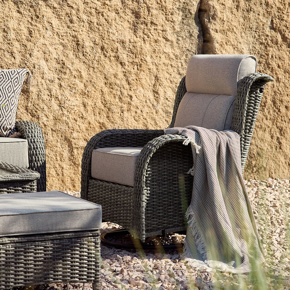 TARN Outdoor 6-Piece Wicker Sofa & Chairs Set With Coffee Table