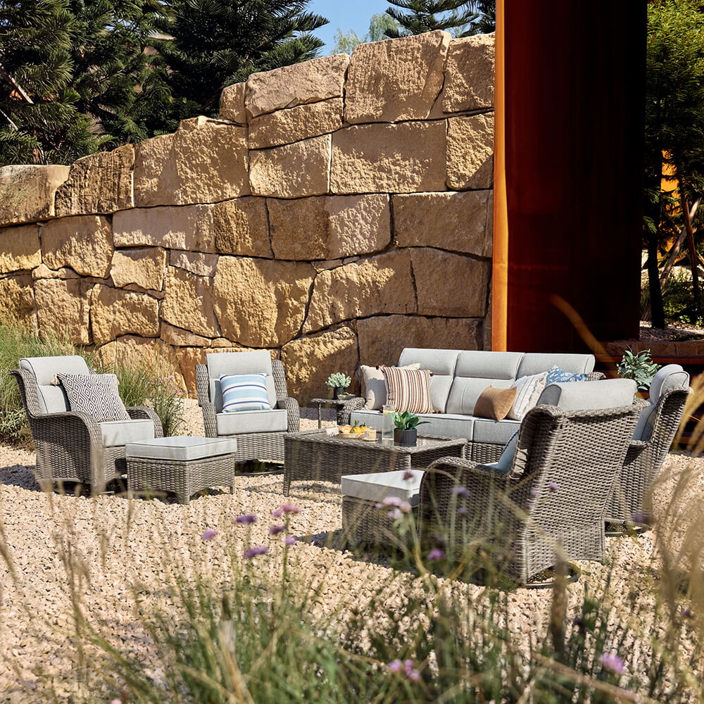 TARN Outdoor 6-Piece Wicker Sofa & Chairs Set With Coffee Table
